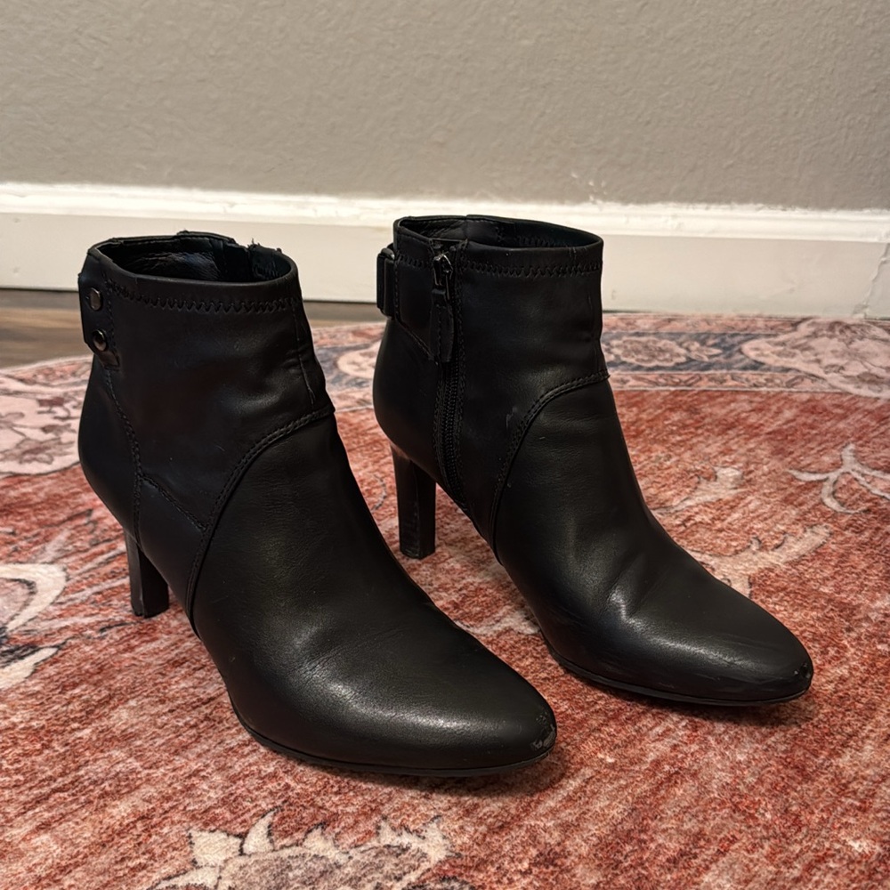 Franco Sarto Black Heeled Boots with Sleek Design